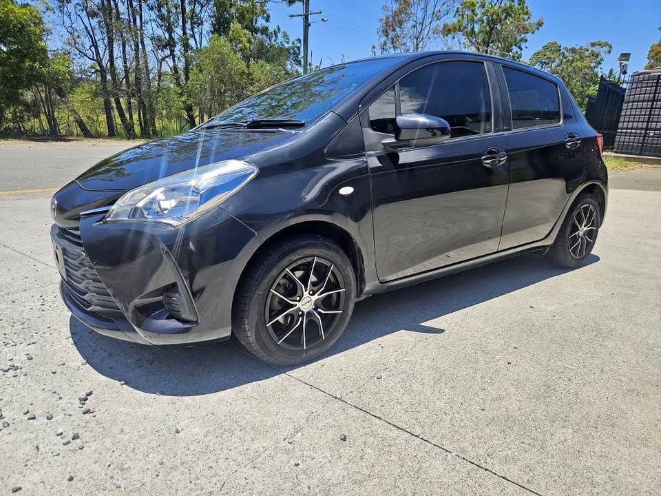 2017 Toyota Yaris Automatic Low Km's